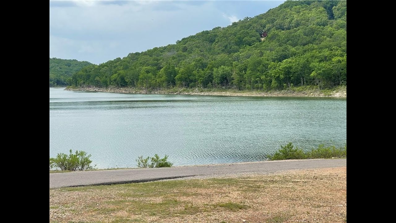 Residential for sale - 18472 W White Raven Road, Park Hill, OK 74451