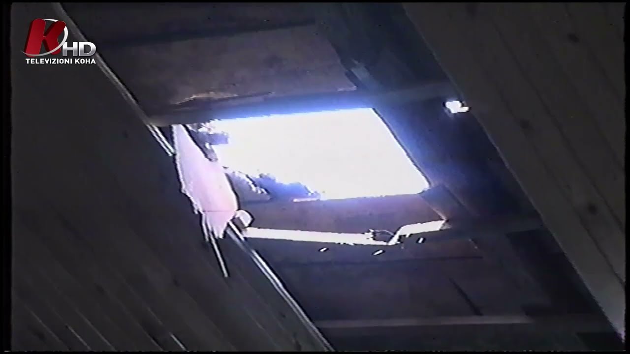 ARKIV - SULMI NË FSHATIN JAZHINCË NGA USHTRIA SËRBE GJAT LUFTES SË KOSOVËS NË VITIN 1998