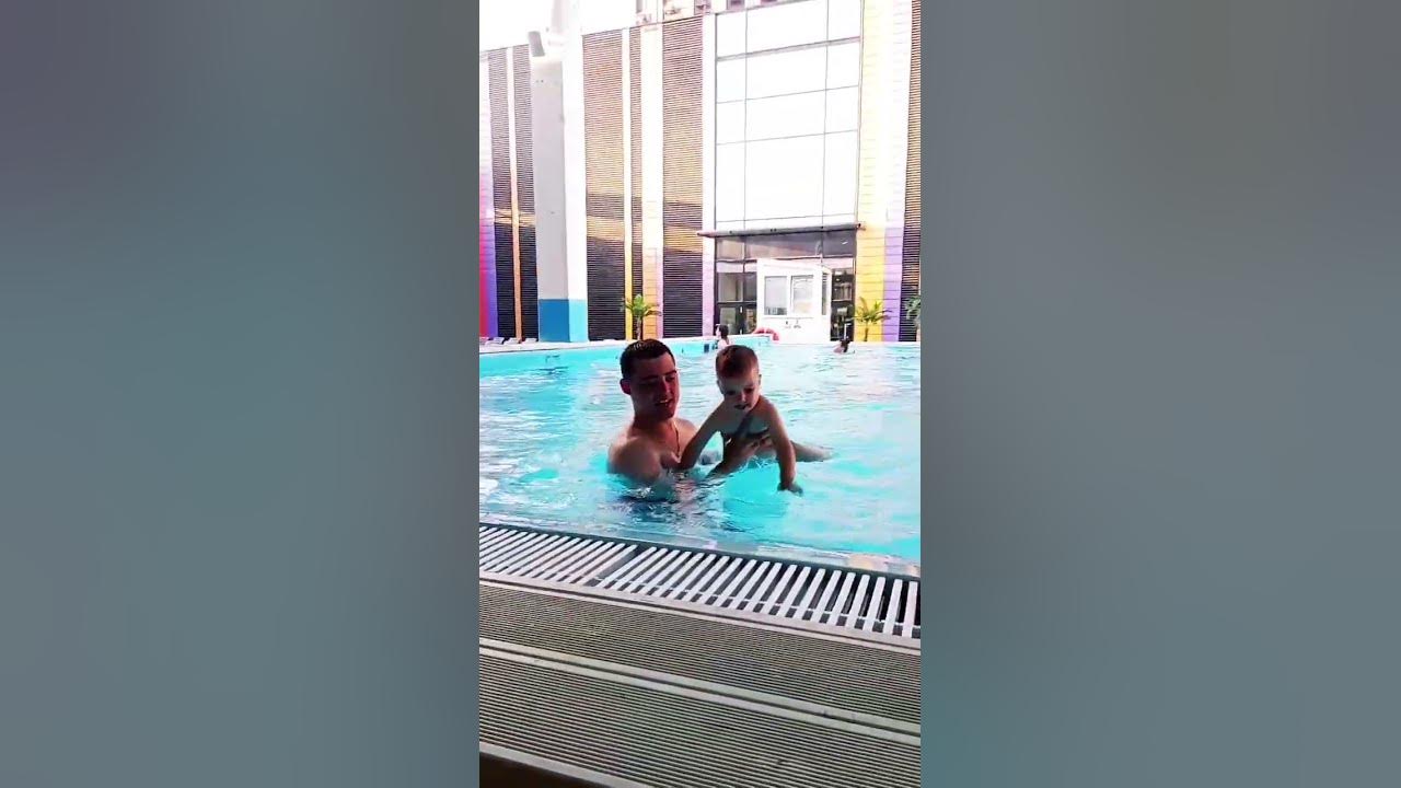 Купаемся 🏊‍♂️ - YouTube