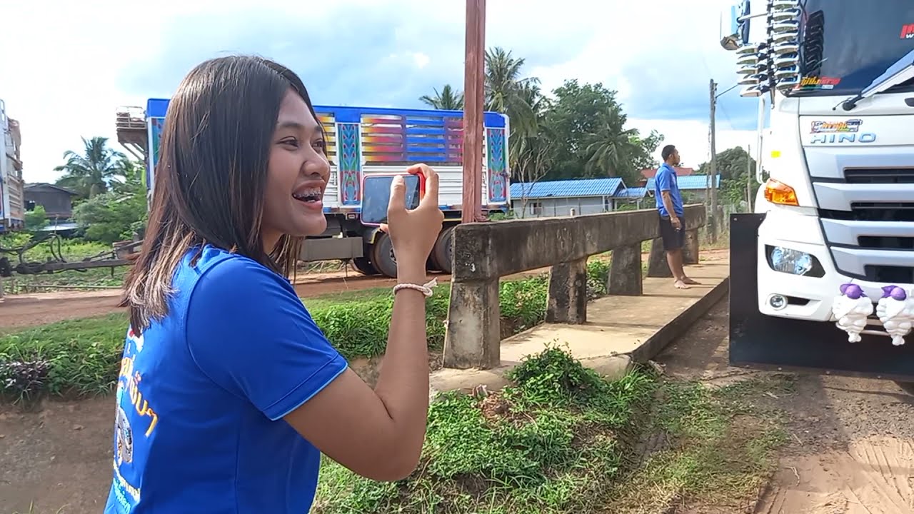 📌สาวนุ่นถอยพ่วงบ่าวแม๊คยางแตก1เส้น