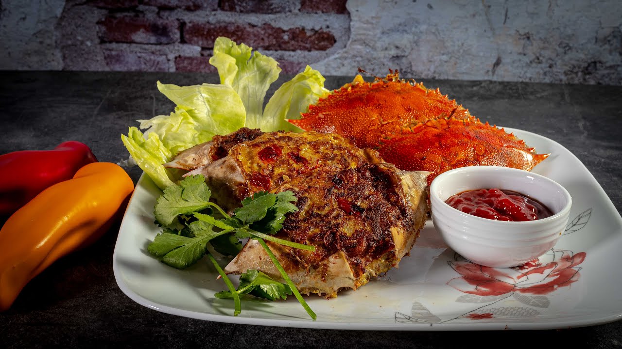 Relyenong Alimasag (Crab Omelette in a Shell) - YouTube