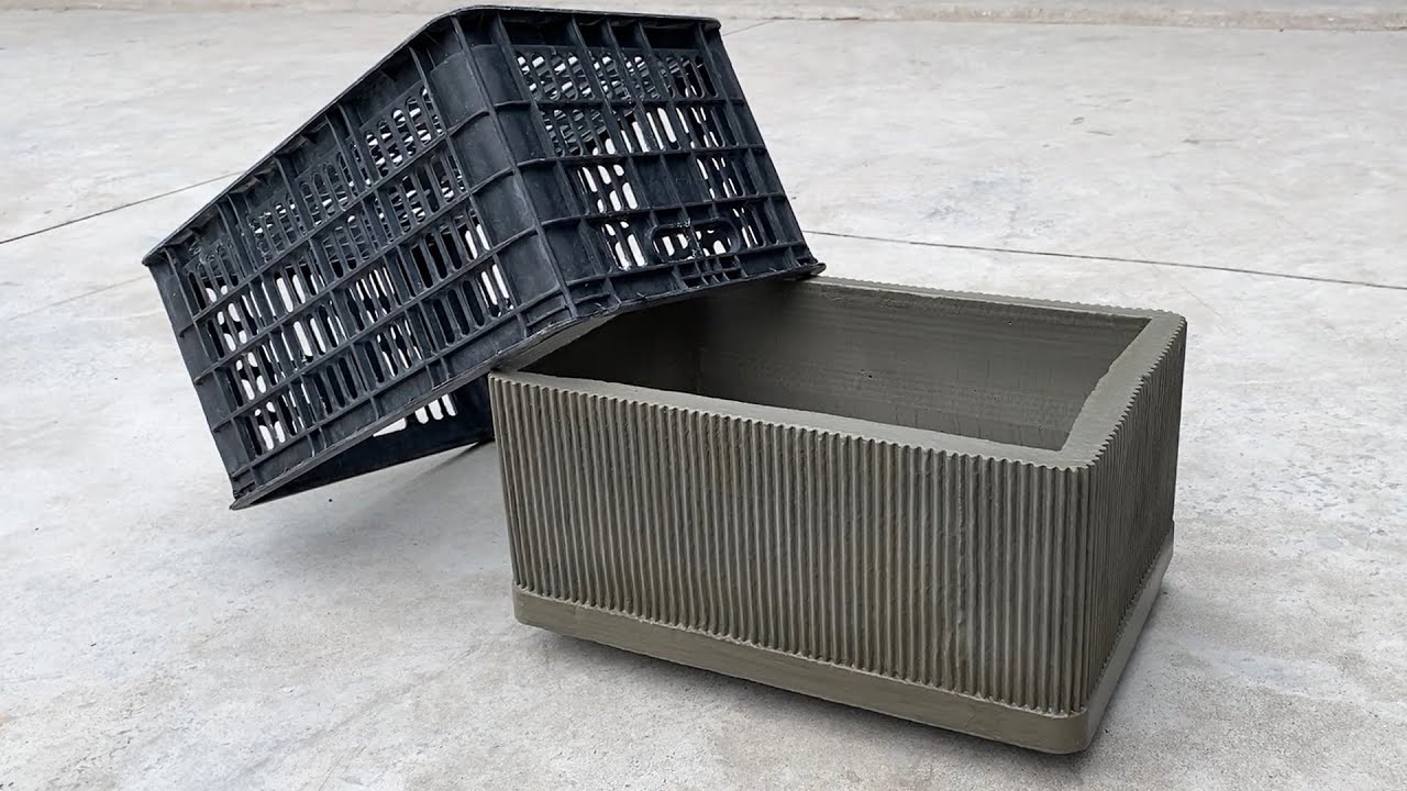 Creative And Outstanding - Easy Way To Make A Plant Pot With A Plastic Tray At Home