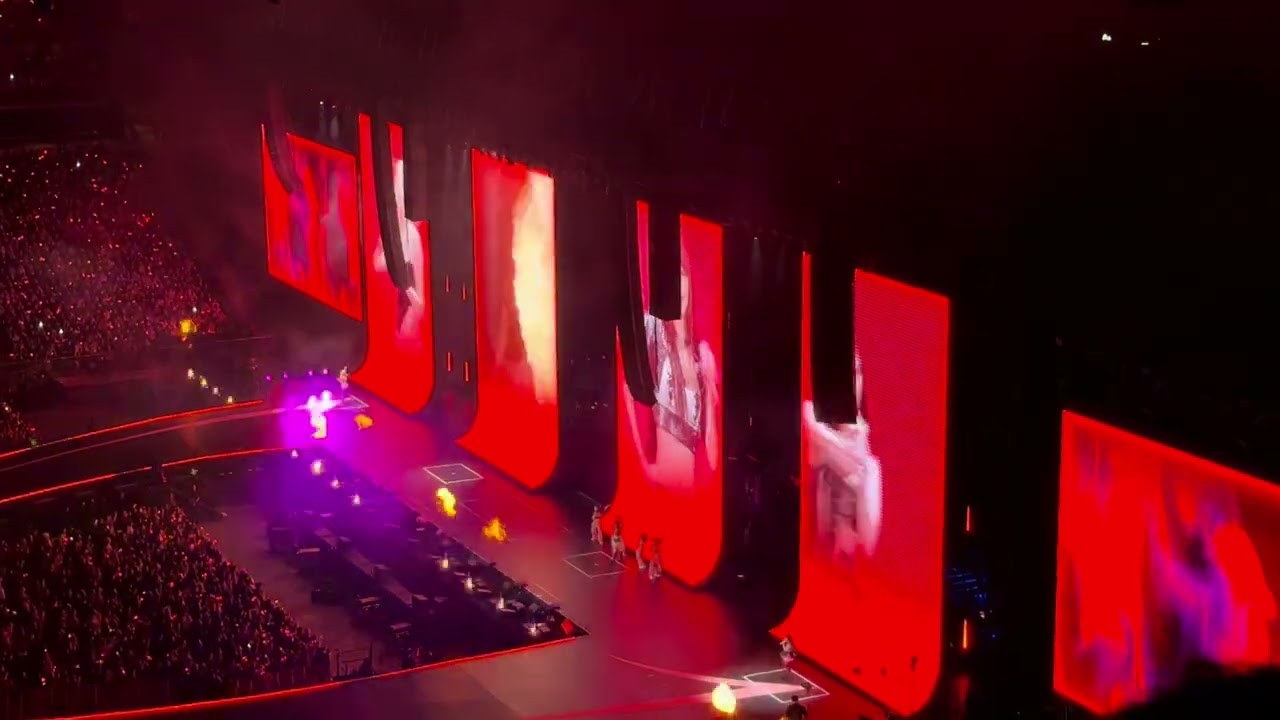 BLACKPINK WORLD TOUR DEADLINE IN HONG KONG DAY 3 '불장난(Playing With Fire)'