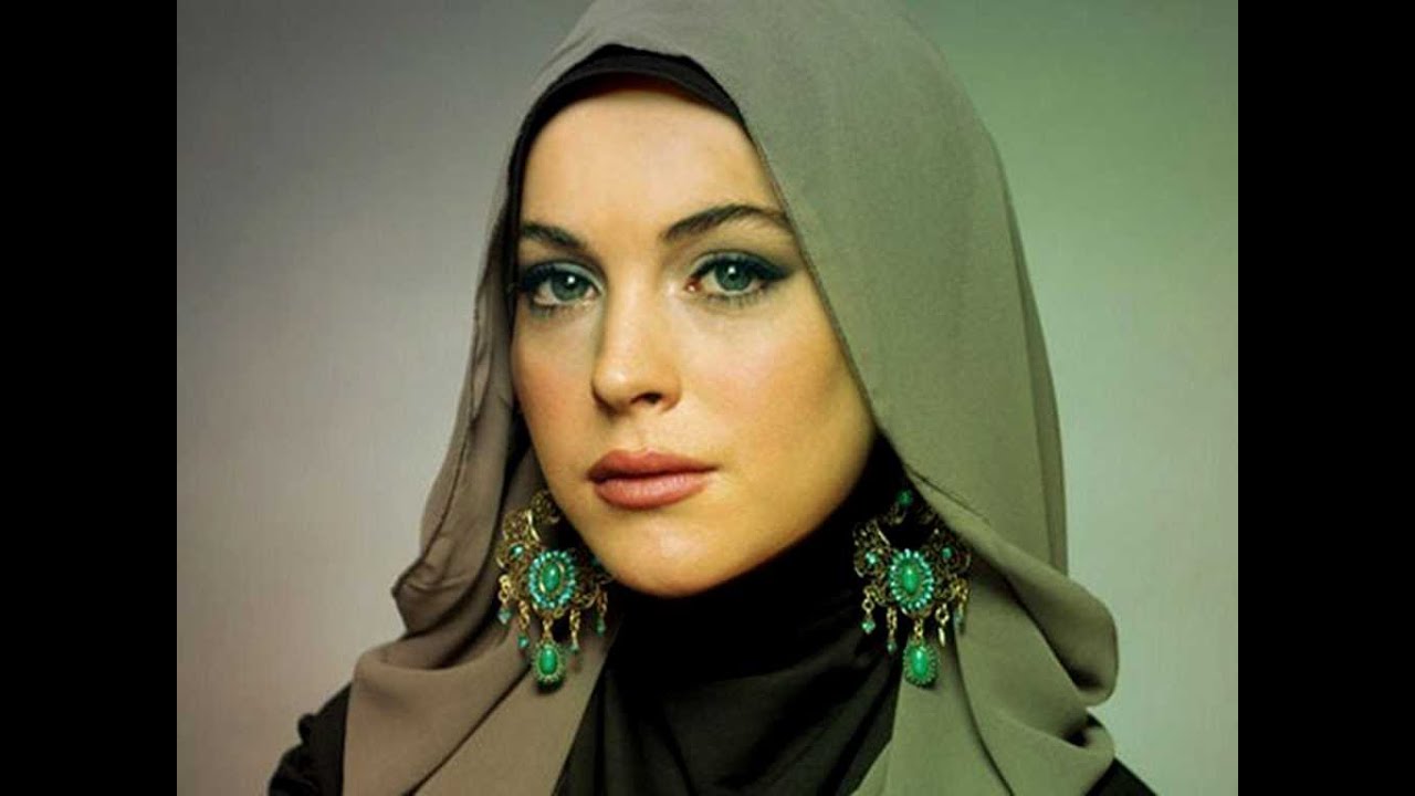 Neelofa nuur. Laudya chintya bella. хиджаб горянка. Nadia ali 2021. актрисы в хиджабе.