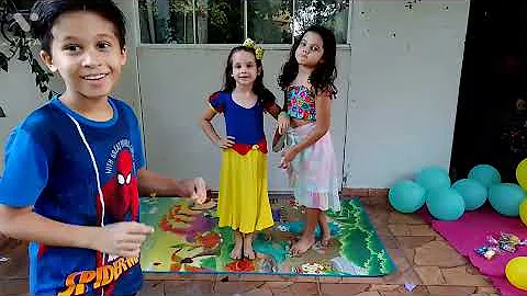 Brincadeira estoura balo  Com Richard, Paola e com...