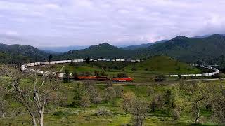Full Video and Stereo Audio of a Freight Train on Tehachapi Loop near Keene California