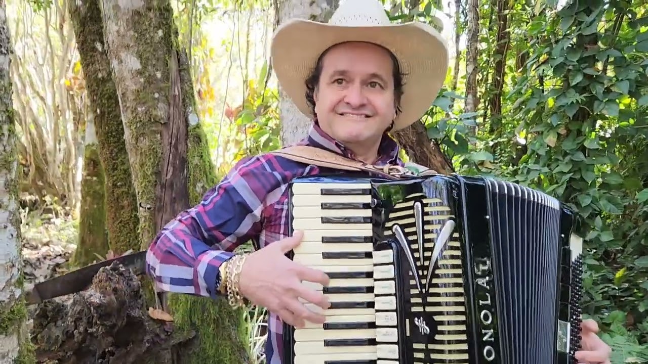 Xodozinho Sanfonando - Tocando Xote