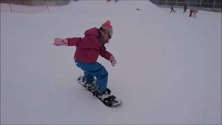 スノーボード「小学生練習中」/ snow board "Practicing elementary school students"