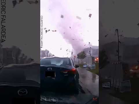Dash-cam video shows tornado striking neighbourhood south of Ottawa