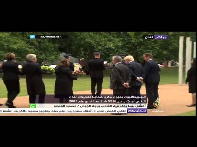 رئيس الوزراء البريطاني يشارك في وضع إكليل الزهور في الذكرى العاشرة لتفجيرات لندن