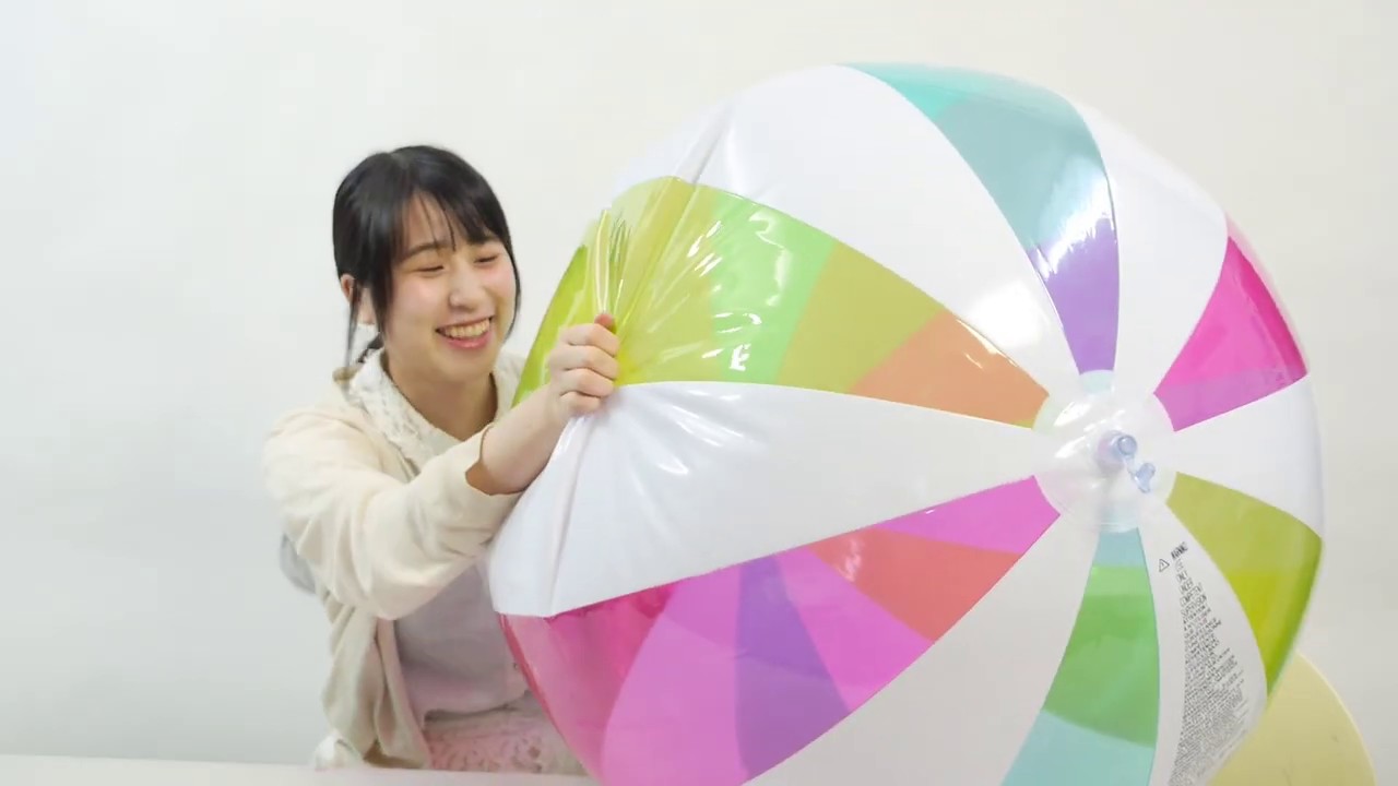 ビーチボールをただ萎ます10分！ YouTube