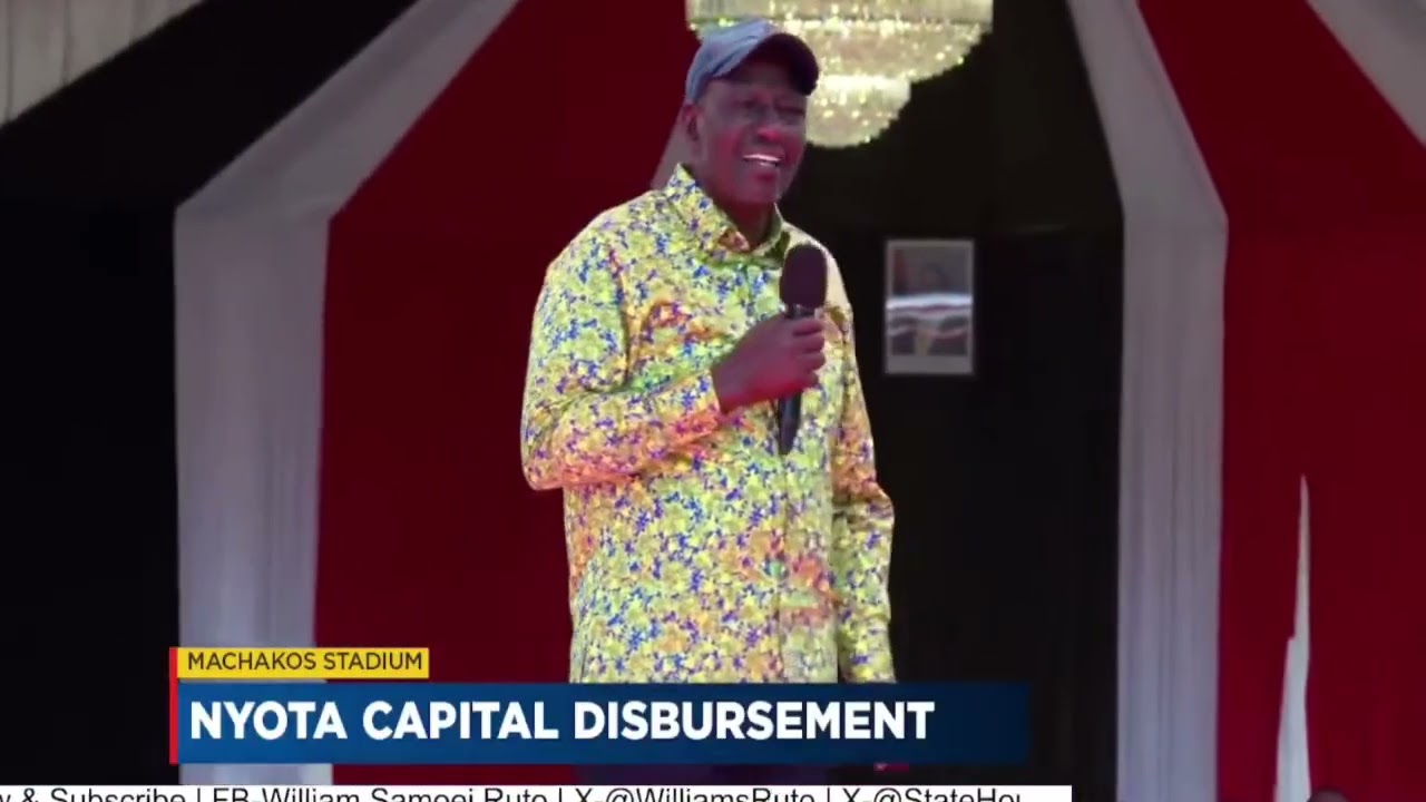 RUTO SPEECH IN UKAMBANI ADDRESSING YOUTHS AS HE GIVES THEM MONEY DESTROYING OPPOSITION!!