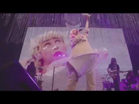 Miley Cyrus - BB Talk