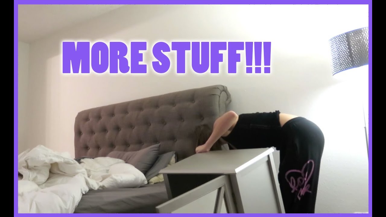 BUILDING MORE STUFF!!!! | Vlogmas Day 8