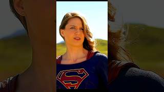 Supergirl Doesn't Know Who The Flash Is! 😄⚡ Pure Nostalgia #shorts