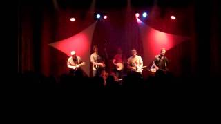 The Infamous Stringdusters -- I Am A Stranger