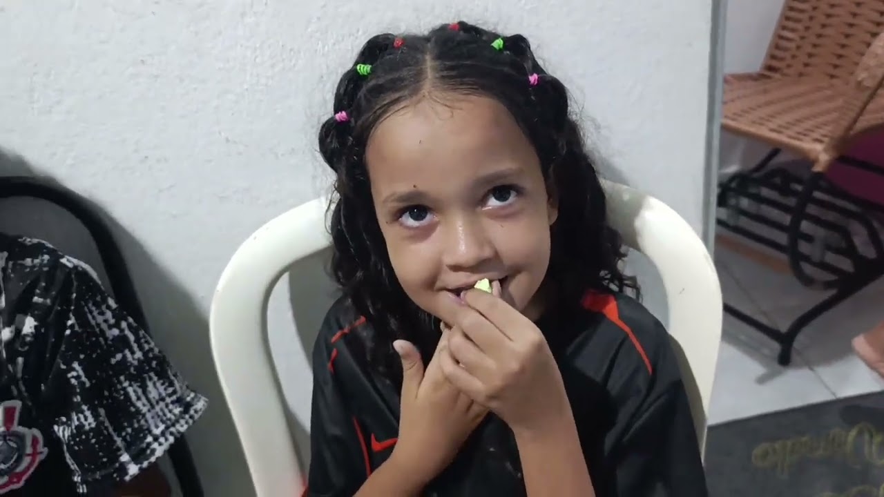 Alice Apronta no Aniversário do seu irmão Palmeirense.