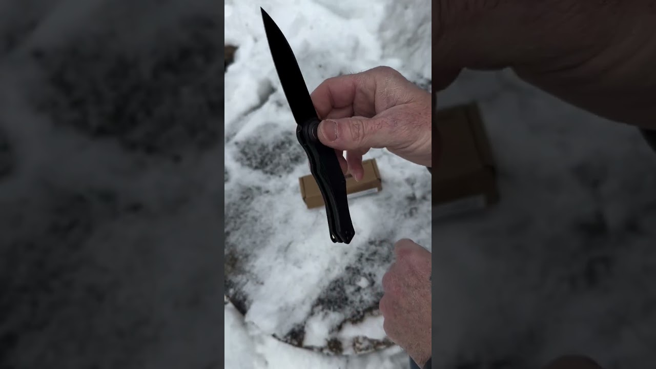 D2 steel blade, comfy G10 handle, one-hand open 