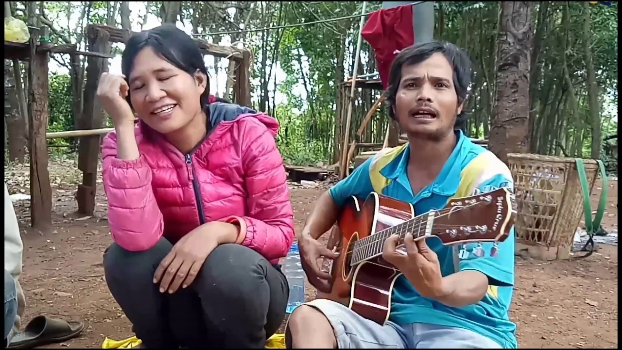 Tổng hợp những dân ca hay bana bên làng Ar Dôch ăn mừng hết lúa đây nhé