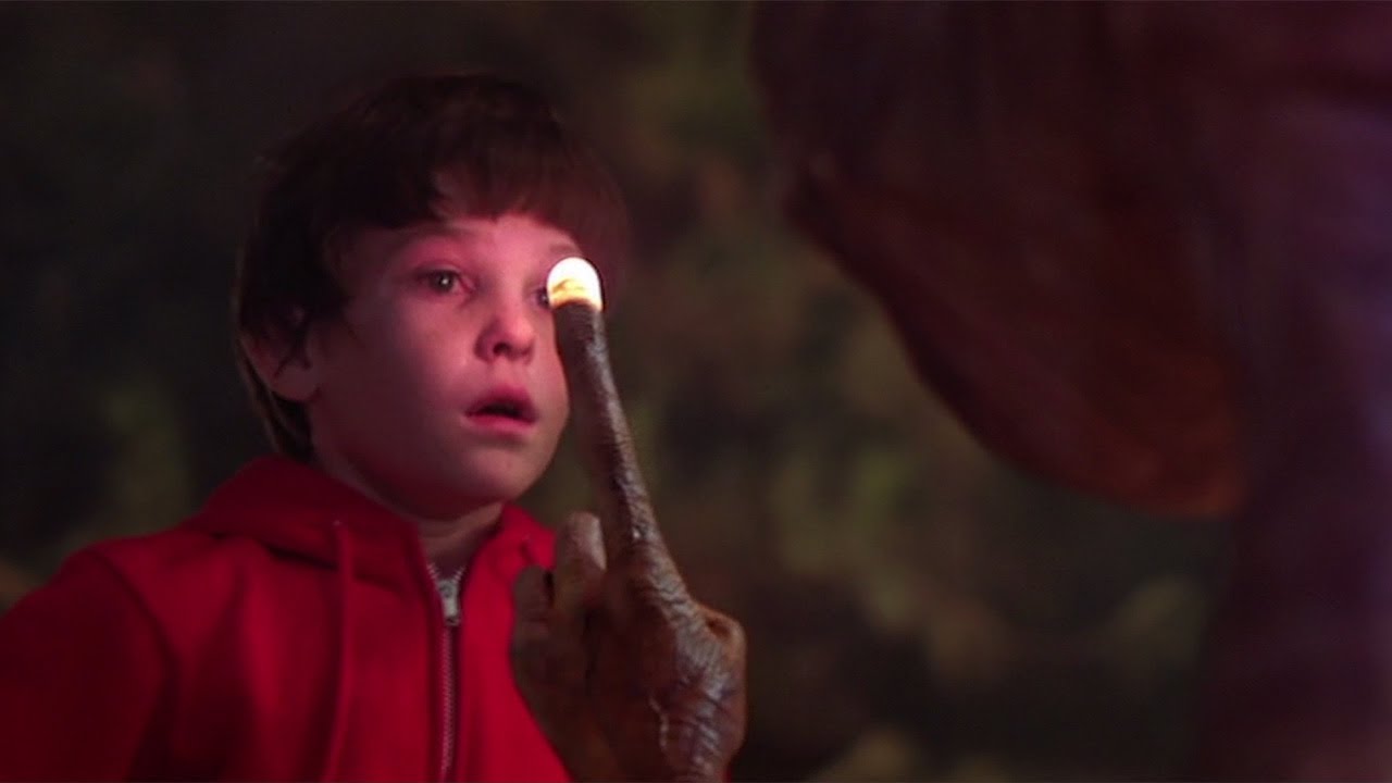 「E.T.」のエリオットらも登場の“胸アツ”な映画「レディ・プレイヤー1」特別映像公開