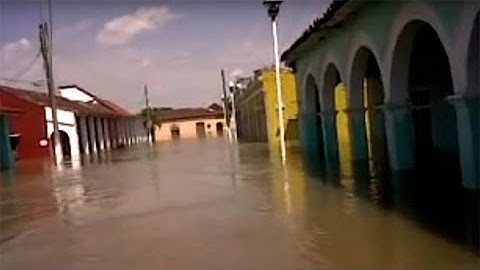 A dimensionless convection-diffusion-dispersion equation of flood waves