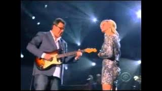 Vince Gill & Carrie Underwood - How Great Thou Art .. at the ACM 'Girls Night Out' Awards