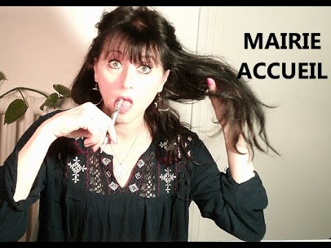 Une secrétaire nunuche t'accueille à la mairie... RP en impro totale !