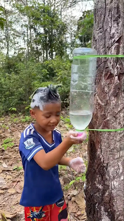 Wow! SMART idea and USEFUL with saving water #bushcraft #camping #outdoor