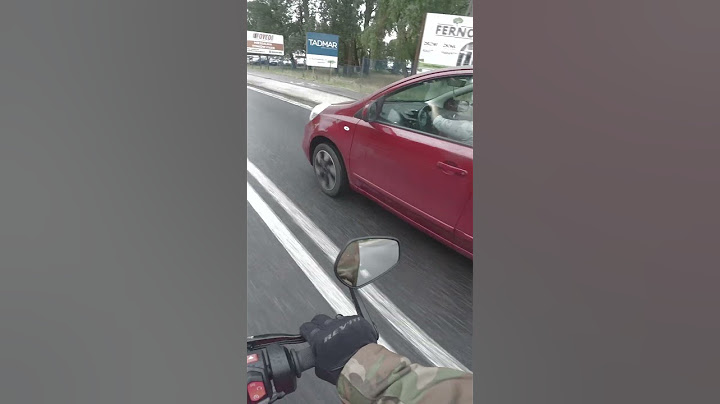 Jak NIE jeździć samochodem… Motocykl kontra bezmyślność [POV]
