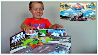 Thomas & Friends The Great Race Trackmaster Railway Race Set with Streamlined Thomas