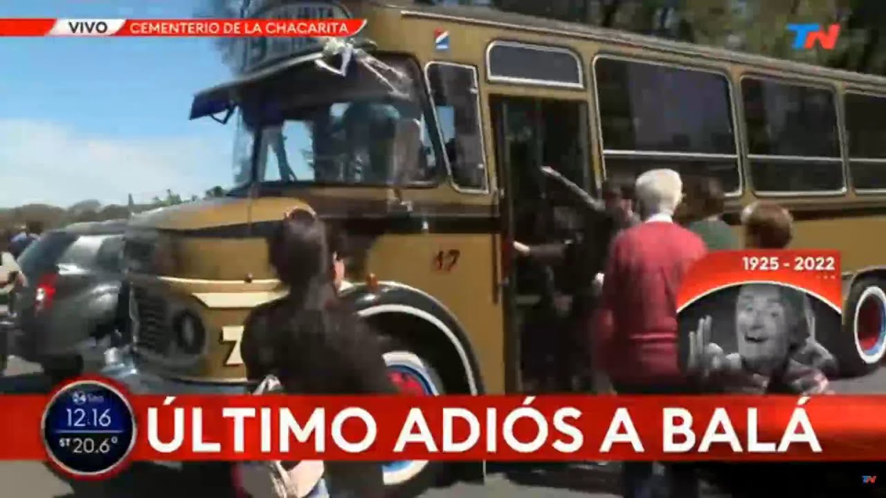 Último Adiós a Carlitos Balá en el Cementerio de la Chacarita.