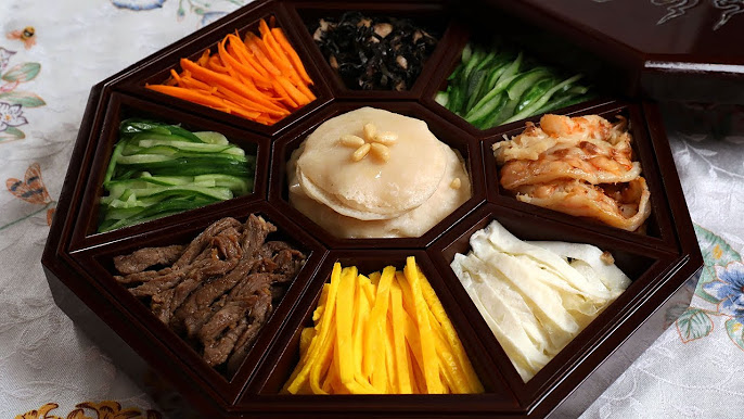 Maangchi - I had this old-style Korean lunchbox (dosirak) in a