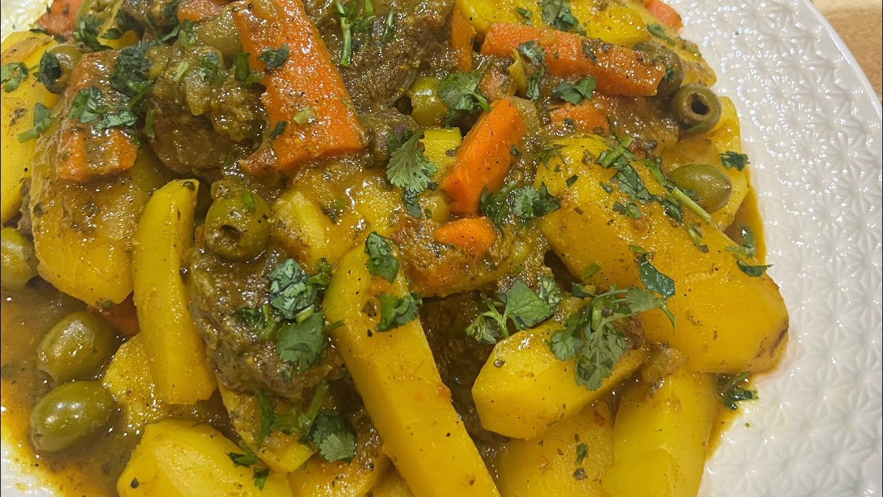 UN BON TAGINE EXPRESS EN COCOTTE MINUTE / BOEUF, POMME DE TERRE, CAROTTES, OLIVES