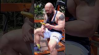 Качаюсь на турниках Как накачаться Воркаутом #powerlifting #бодибилдинг #бицепс Пашка Фитоняшка