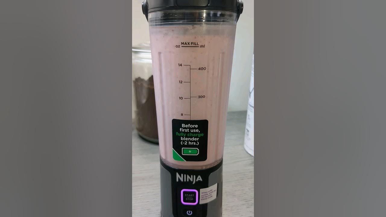 Trying out the new @NinjaKitchen Ninja Blast portable blender! 💖 Smoo, ninja blast