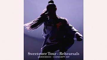 Intro / 7 rings (Sweetener Tour Rehearsal - concept) - Ariana Grande