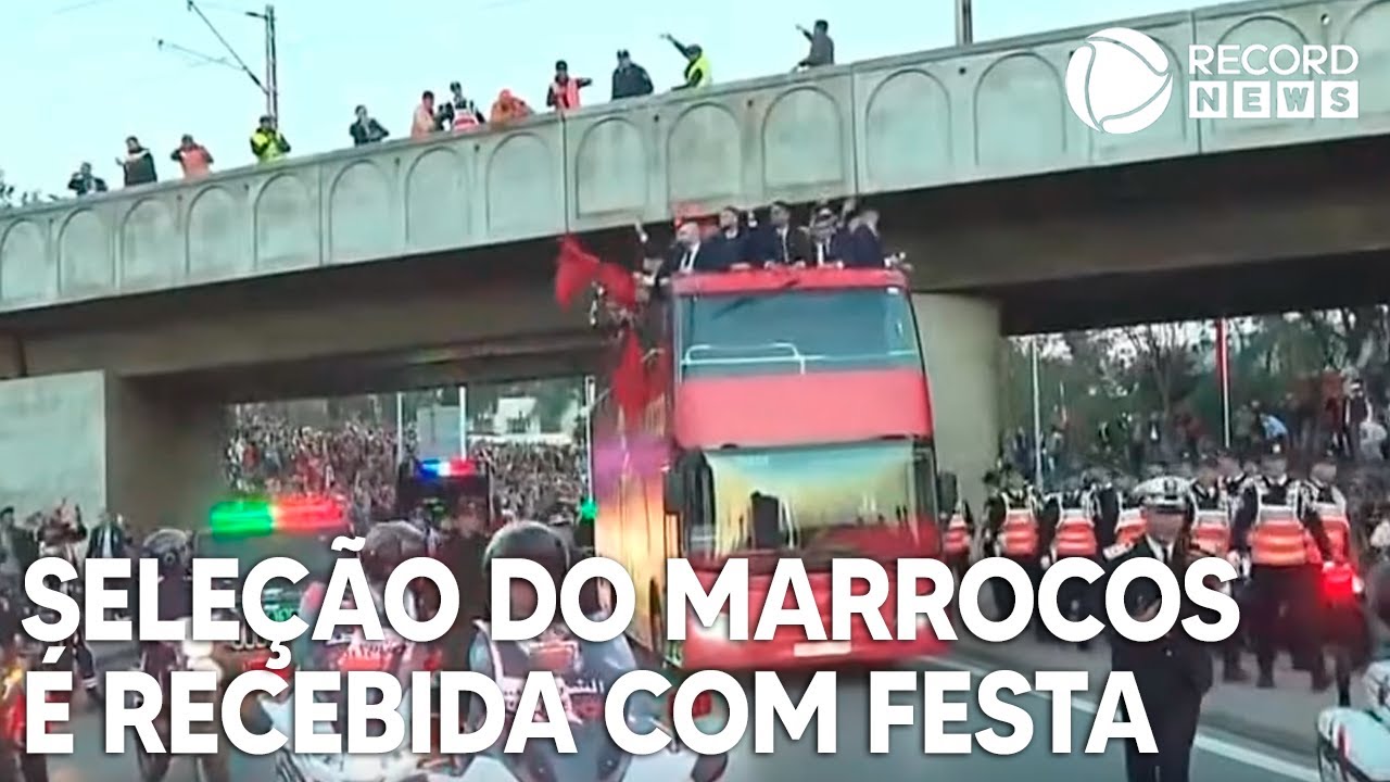 Seleção do Marrocos é recebida com festa