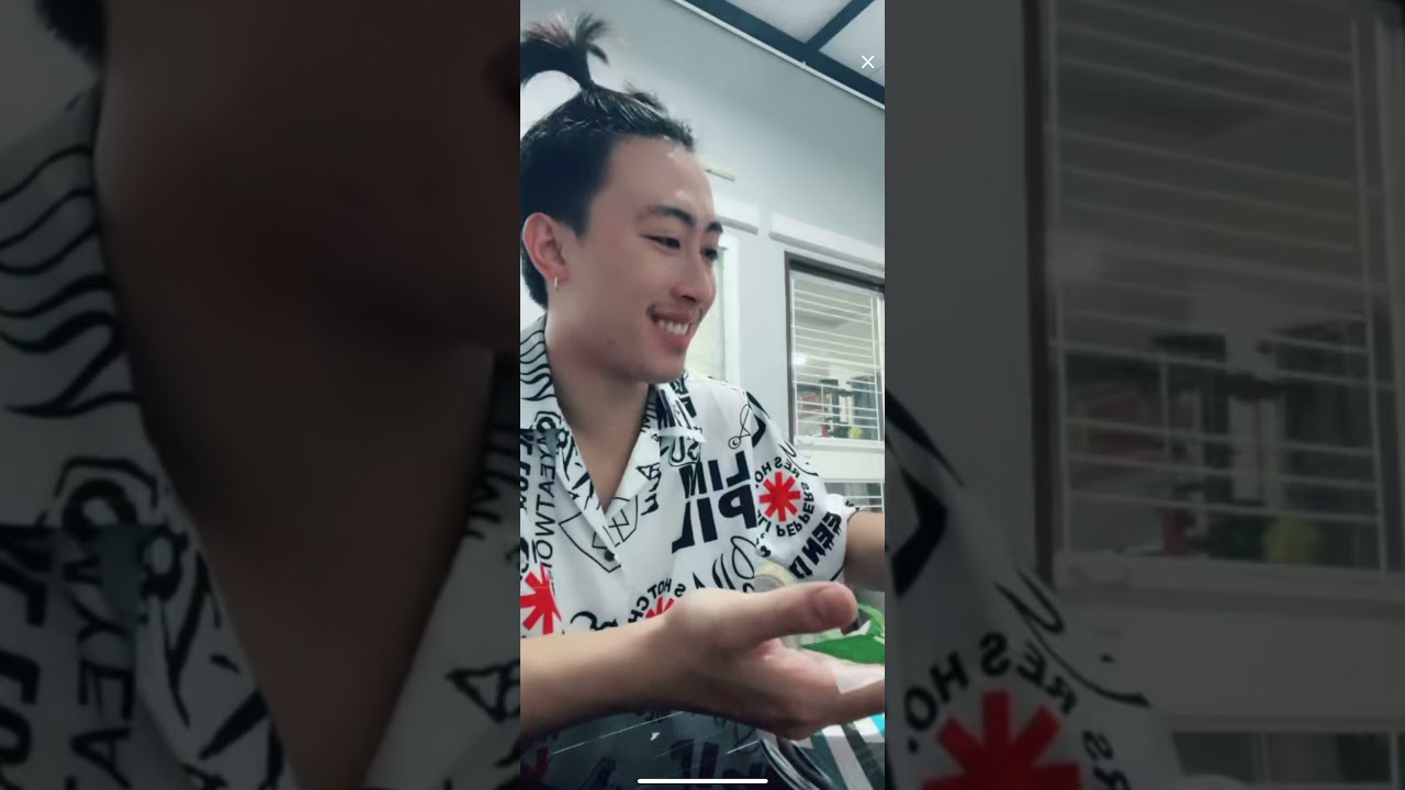 กินแหนมเนืองกันครับ หลังกลับจากถ่ายหนังเฟื่อน🤪