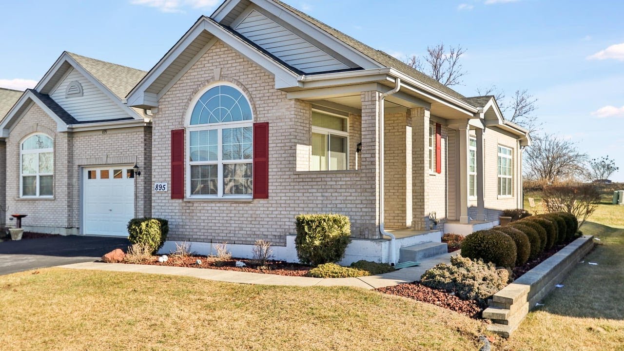 895 Eineke Blvd, Algonquin, IL