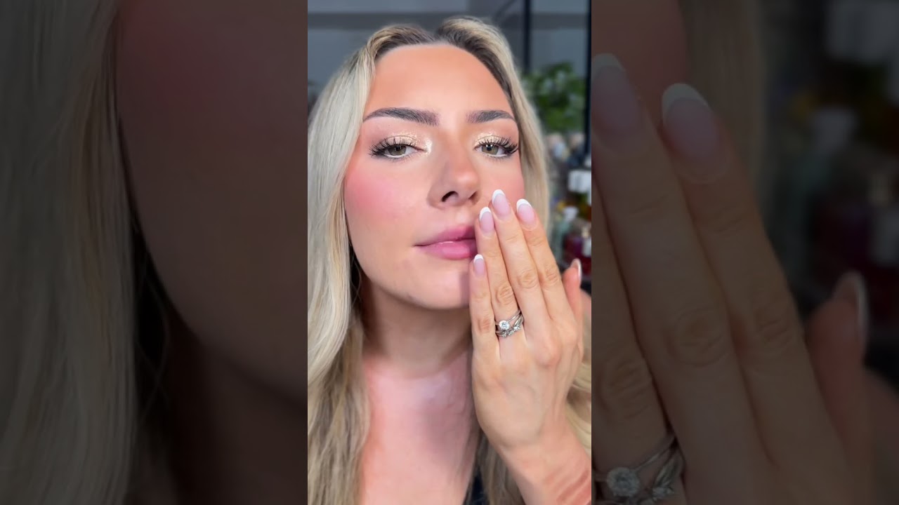 NEW go plump yourself invisible extreme plumping lip liner 🤍👀 Magic by Donni Davy this is SPICY