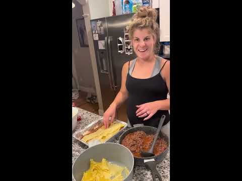 WHAT MY PREGNANT WIFE IS COOKING AT MIDNIGHT