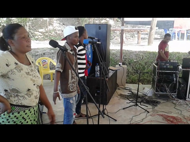 Maringo group band wazee wa ndolela class=