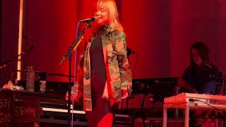 Hayley Williams - Leave It Alone (Live in Chicago)