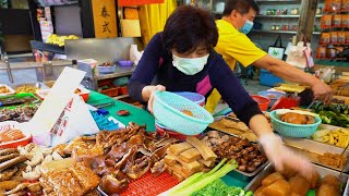老字號！士林夜市的40年沙茶滷味│Time honored ! 40 years old Taiwanese Shacha braised dish│Taiwan Taipei Street Food by Latte Food 拿鐵美食 5,583 views 3 years ago 4 minutes, 54 seconds