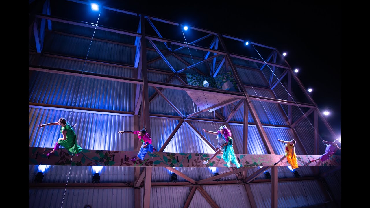 BANDALOOP presents SOMEWHERE TO LAND, dedicated to migrating children past, present and future