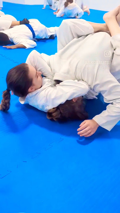 Newaza Do-Osae Drilling 🥋 #newaza #jiujitsu #judo #jukidojujitsu #grappling #selfdefense #shorts