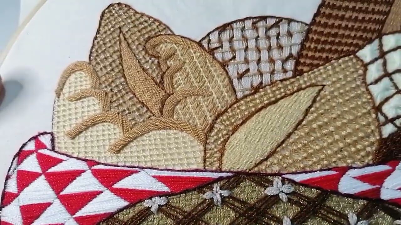 Bordando los últimos panes de la canasta (bolillo y cuernito)... 🥖🥐