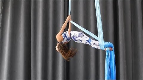 Cross Back Straddle - Pin Up Entry with Aerial Physique