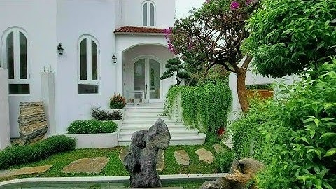 Bán biệt thự Thảo Điền quận 2 ngang 16m dài 20m có 1 hầm 2 lầu mặt tiền đường Nguyễn Văn Hưởng 110tỷ