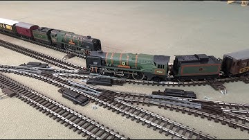 Rebuilt West Country Class Running Session On The Tri-ang Super 4 Layout. Dorchester And Barnstaple